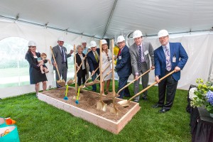 Childrens_2015MWFCC-Groundbreaking_120-1200px_1